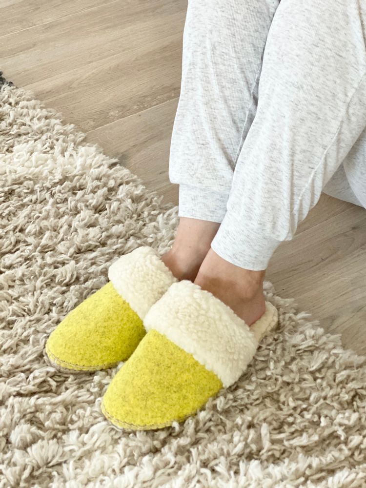 Homewear textile - Les Pantoufles en plastique recyclé -faites main- hivers douillet - ATELIER COSTÀ