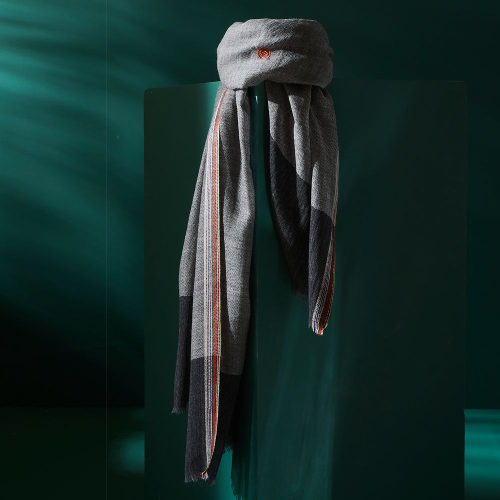 Foulards et écharpes - ÉCHARPE HOMME VYRNWY LAINE - AV08 PARIS