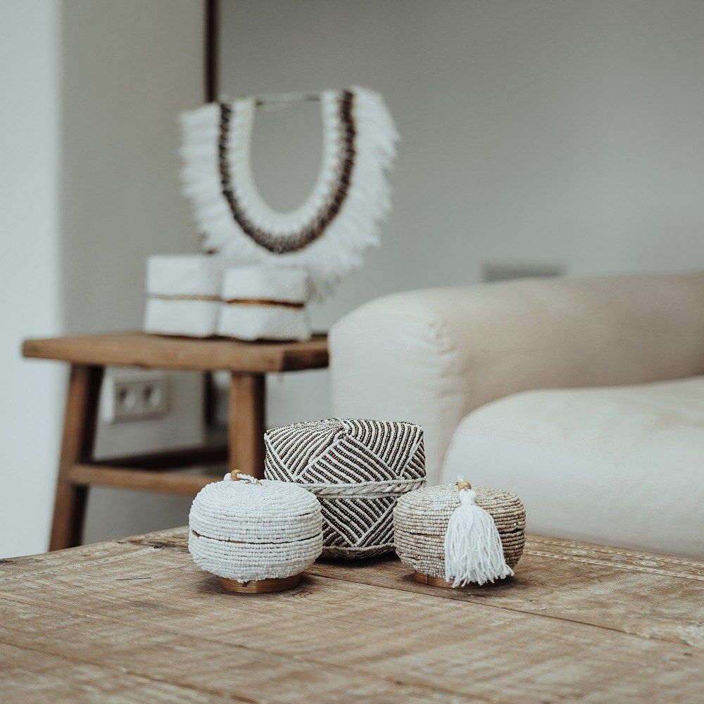 Decorative objects - Necklace shell stand Janeiro - EARTHWARE