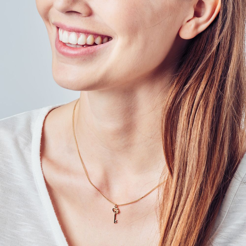 Jewelry - Love Key Necklace - CHOCLI