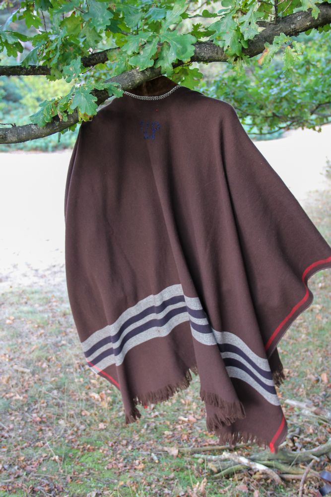 Prêt-à-porter - SAO LOURENCO PONCHO CHOCOLATE - SCHOOLOFLIFEPROJECTS