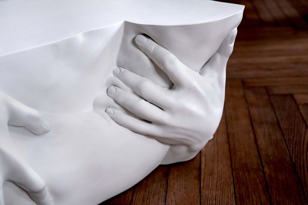 Sculptures, statuettes and miniatures - Frieze Coffee Table Sculpture - LO CONTEMPORARY