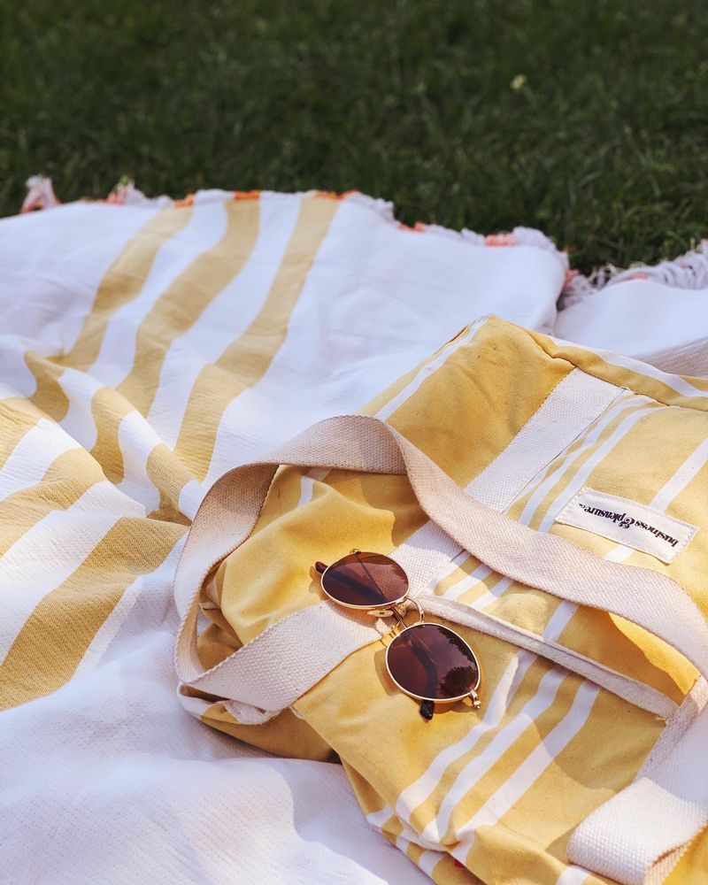 Bags and totes - BEACH BAG - BUSINESS & PLEASURE CO.