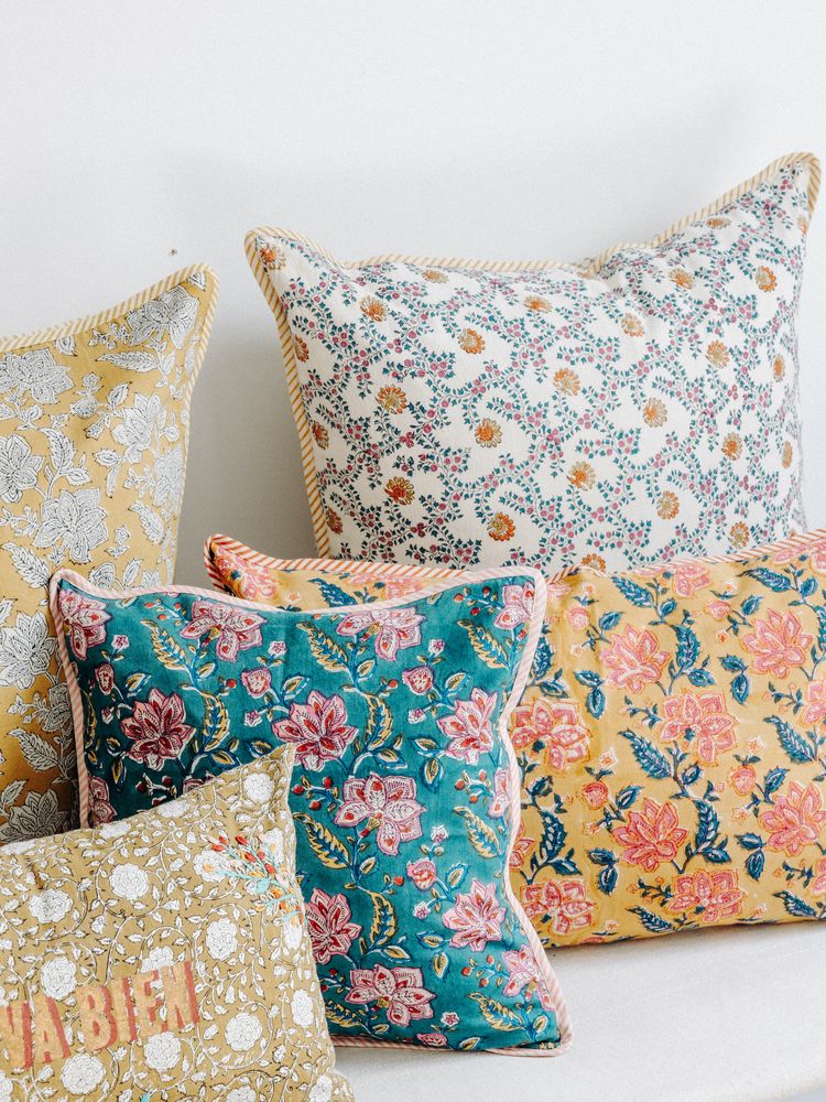 Fabric cushions - RANG - CUSHION MULTI GREEN - JAMINI BY USHA BORA