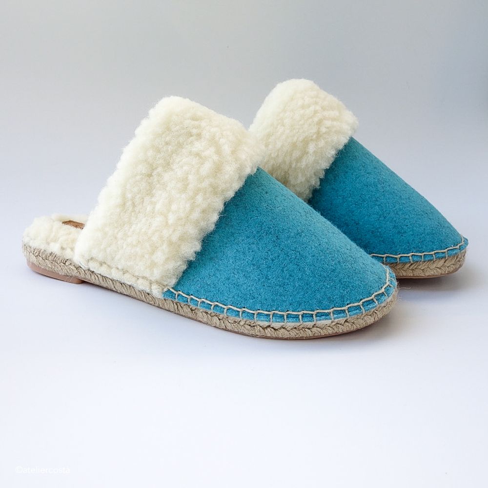 Homewear - Pamper Your Feet Sustainably: Felt-Like Recycled Wool Slippers - ATELIER COSTÀ