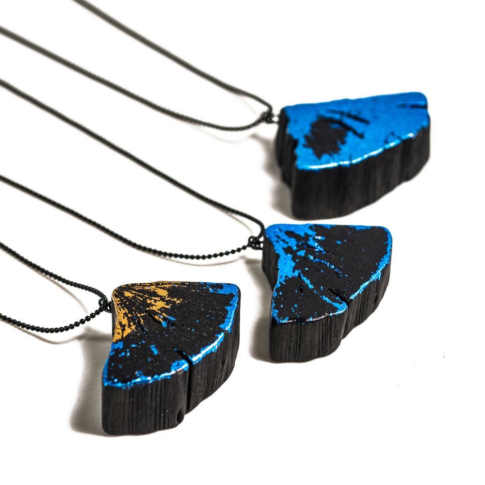 Jewelry - Blue and BLUE-KIN Necklace - CHARCOAL ESKIMEÏT