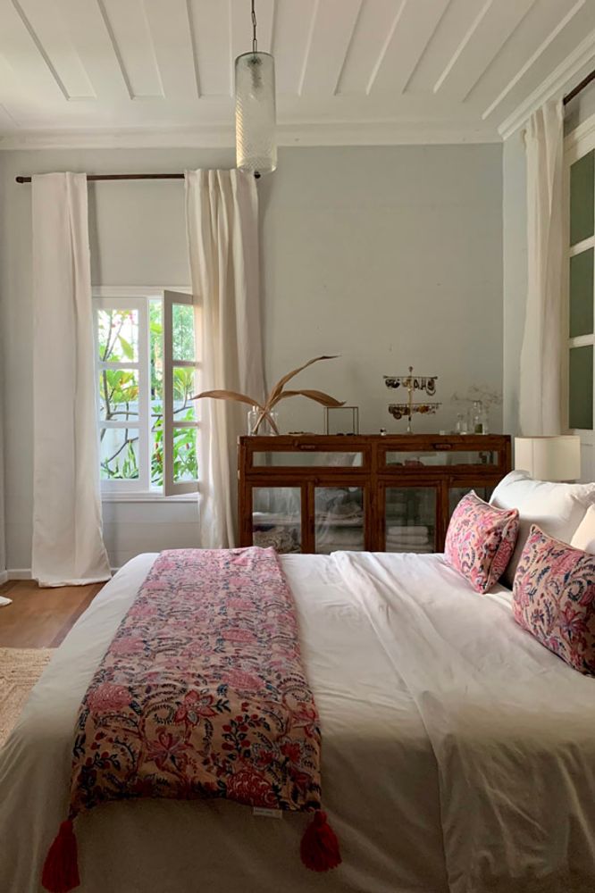 Bed linens - Anya pink floral bed runner - TERRE AMBRÉE