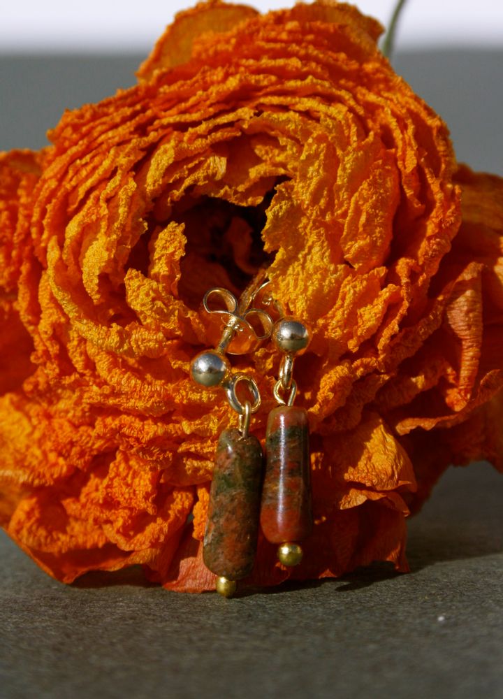 Jewelry - Earthy studs - ESSYELLO