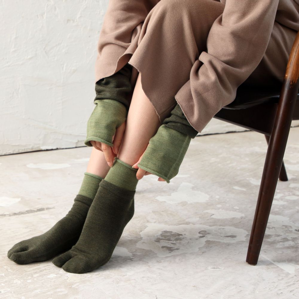 Chaussettes - Chaussettes Tabi (mouffle) et superposées à 5 doigts en laine Mérinos - YUITO CO. LTD