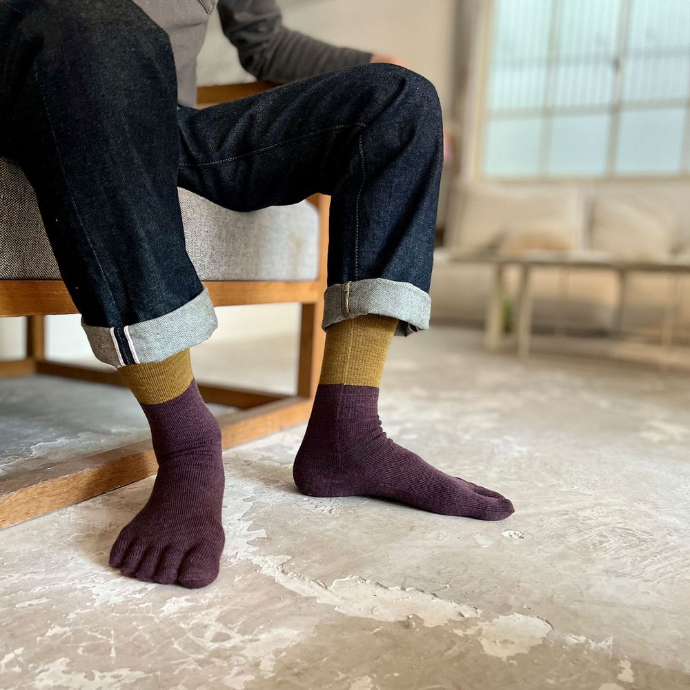 Chaussettes - Chaussettes Tabi (mouffle) et superposées à 5 doigts en laine Mérinos - YUITO CO. LTD
