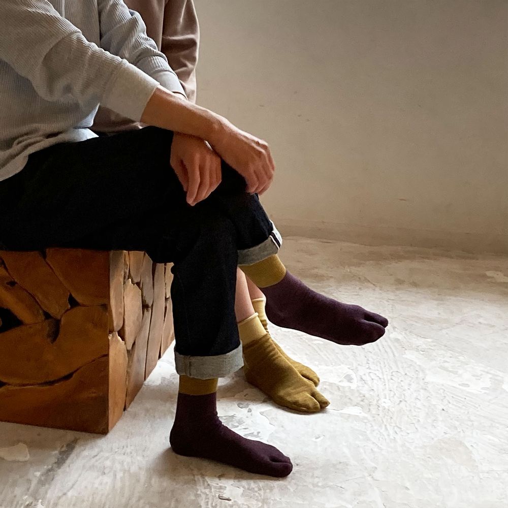 Chaussettes - Chaussettes Tabi (mouffle) et superposées à 5 doigts en laine Mérinos - YUITO CO. LTD