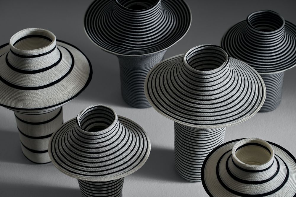 Décorations florales - stripe stripe / art object and vase - MOBJE