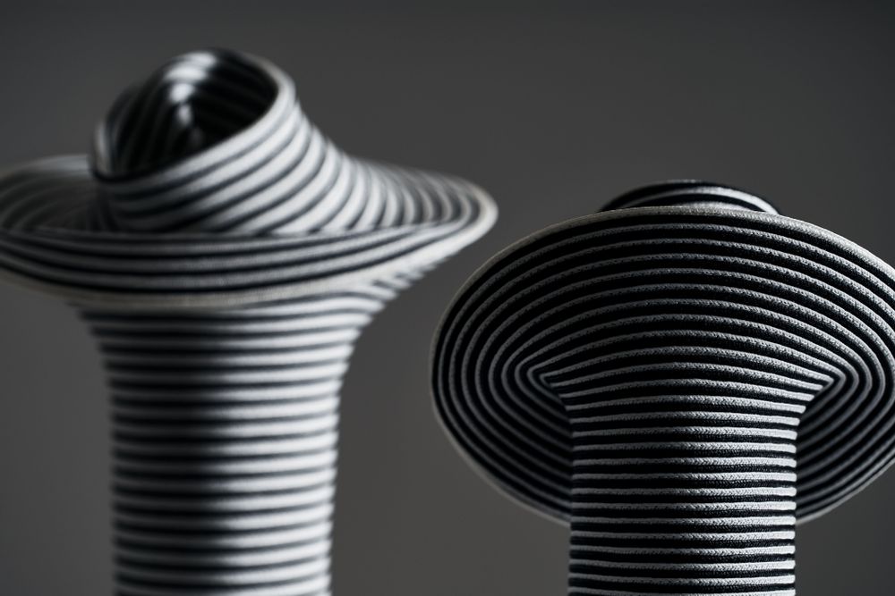 Décorations florales - stripe stripe / art object and vase - MOBJE