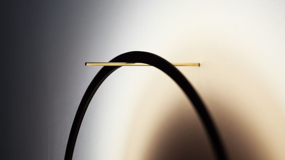 Objets design - Lampe ECLIPSE - Bois brûlé noir - MAKERS.STORE BY DESIGNERBOX