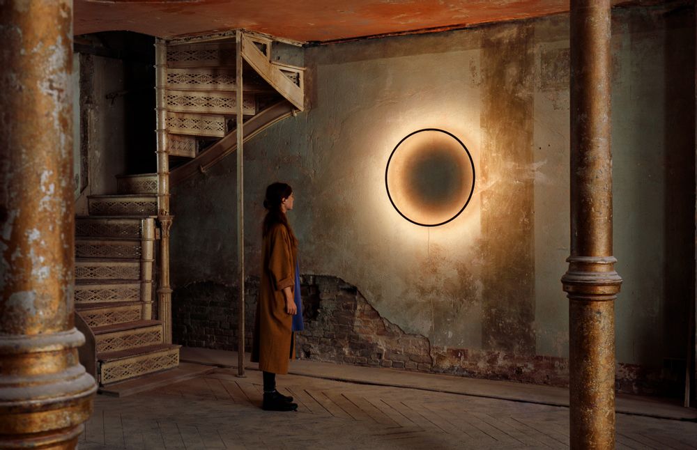 Objets design - Lampe ECLIPSE - Bois brûlé noir - MAKERS.STORE BY DESIGNERBOX