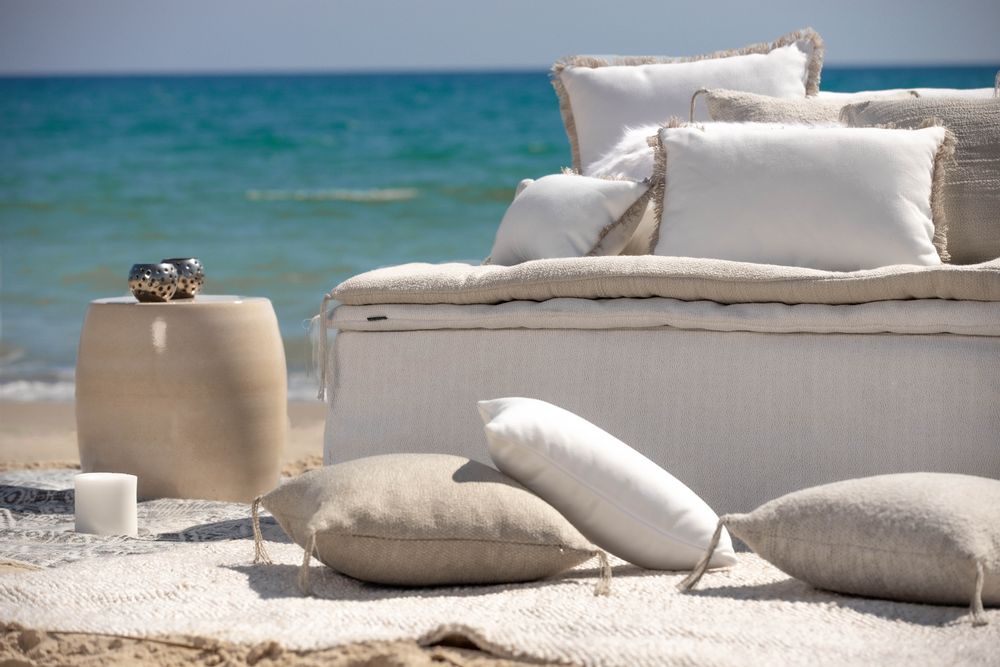 Sofas for hospitalities & contracts - DAYBED OUTDOOR NUDE XXL SOFA. - BERENGERE LEROY
