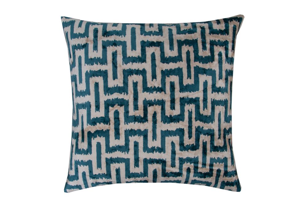 Coussins - Housse de coussin en velours İkat - DESIGNED BY CIHAN