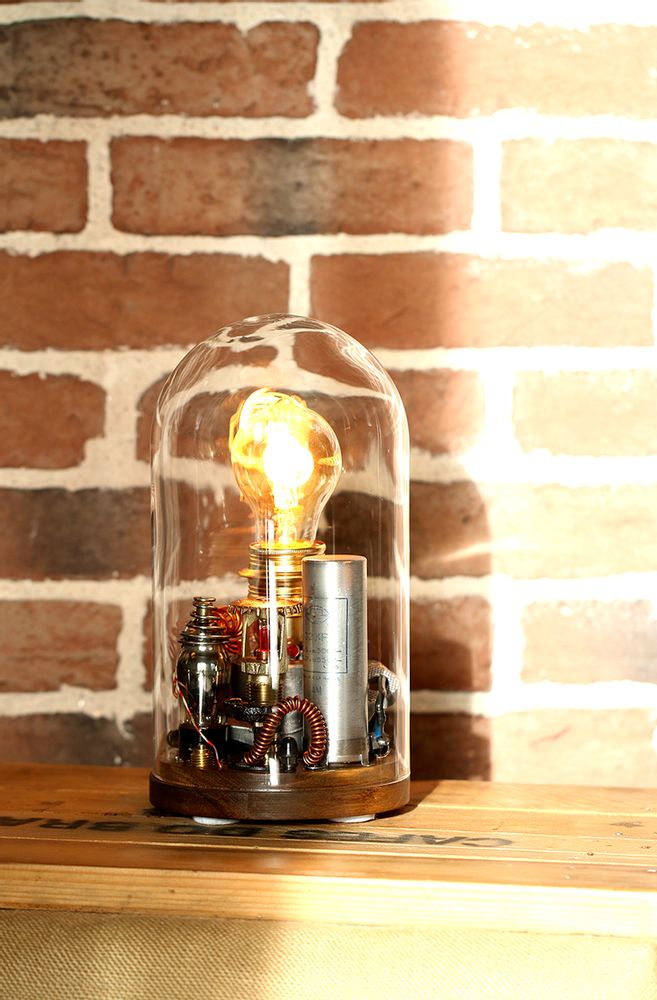 Objets de décoration - Lampe Steampunk sous cloche - 1SECONDTEMPS