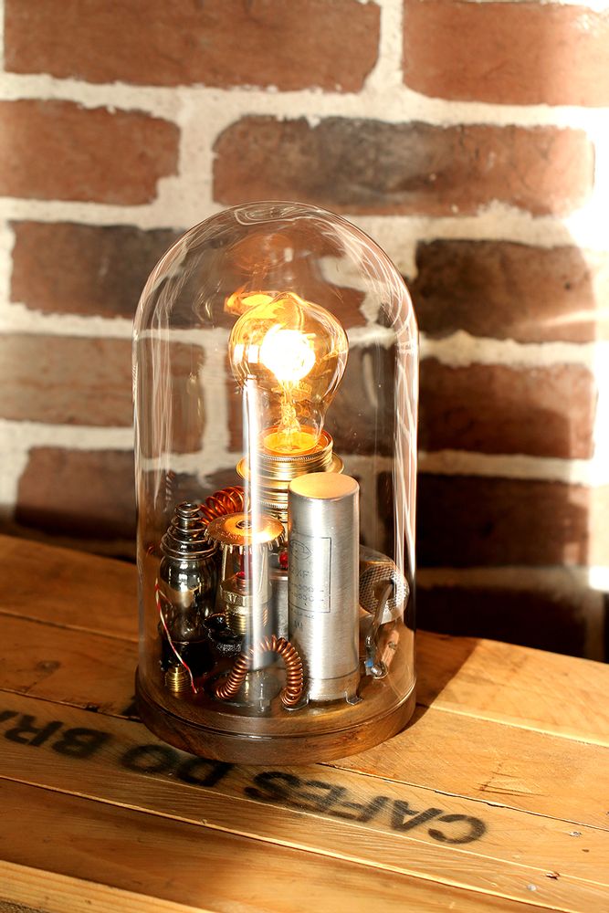 Objets de décoration - Lampe Steampunk sous cloche - 1SECONDTEMPS