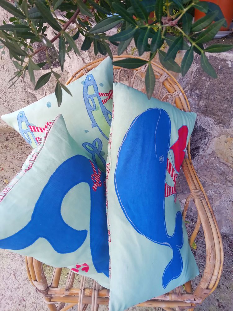 Fabric cushions - Large rectangular cushion, The Adventures of the Sailor in Love, Friends - BACIO DEL MARINAIO