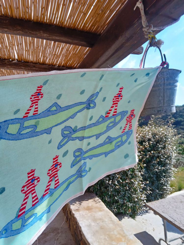 Tea towel - kitchen towel in linen and cotton with COMANDANTE DELLE ACCIUGHE print - BACIO DEL MARINAIO