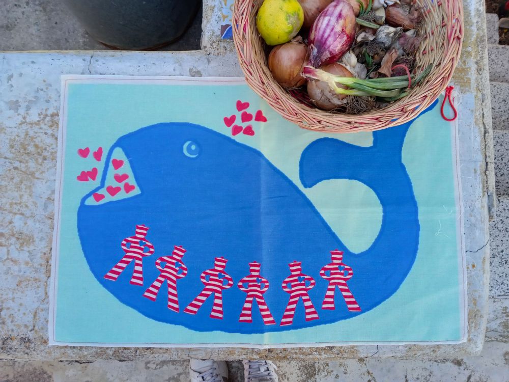 Tea towel - kitchen towel in linen and cotton with BALENA E MARINAI print - BACIO DEL MARINAIO