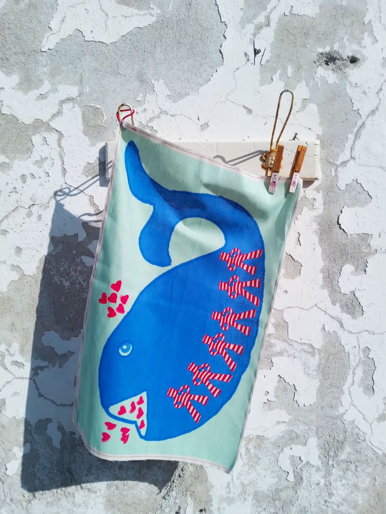 Tea towel - kitchen towel in linen and cotton with BALENA E MARINAI print - BACIO DEL MARINAIO