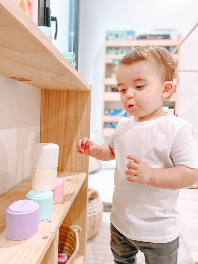 Jouets enfants - Gobelets à empiler en silicone - DËNA FRANCE