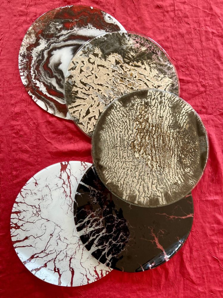 Trays - Unique piece Fusing glass pie dish. - RECYCLAGE DESIGN RÉANIMATEUR D'OBJETS R & D