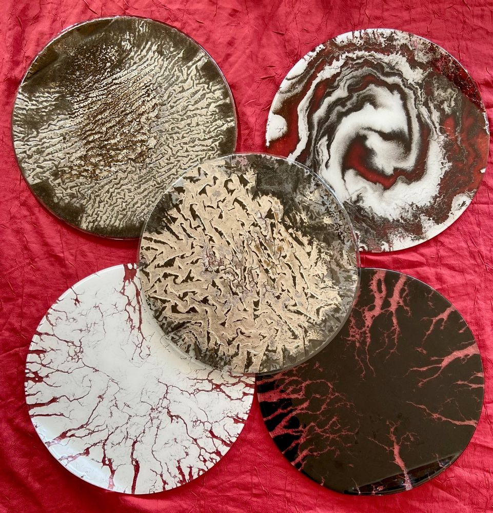 Trays - Unique piece Fusing glass pie dish. - RECYCLAGE DESIGN RÉANIMATEUR D'OBJETS R & D