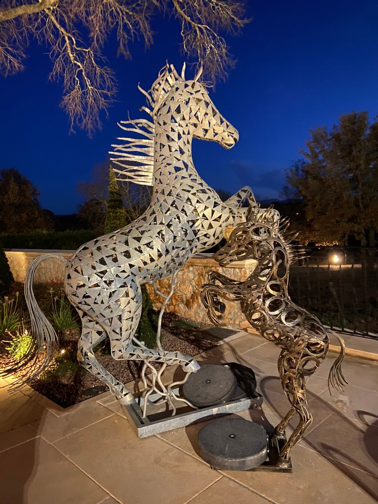 Sculptures, statuettes and miniatures - Prancing horse, monumental sculpture in recycled and galvanized metal, unique piece. - RECYCLAGE DESIGN RÉANIMATEUR D'OBJETS R & D