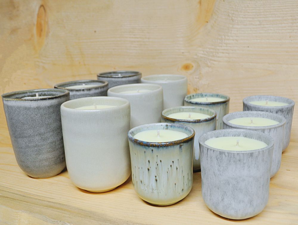 Christmas table settings - WHITE SQUARE LAUNDRY CANDLE - NATOÈ FRAGRANCES