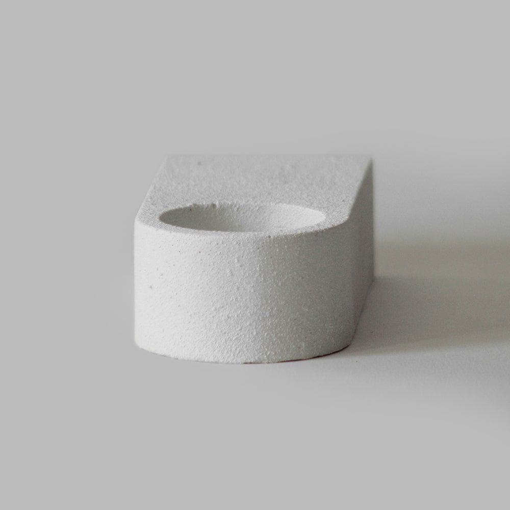Objets design - Bougeoir arche en béton - AKARA