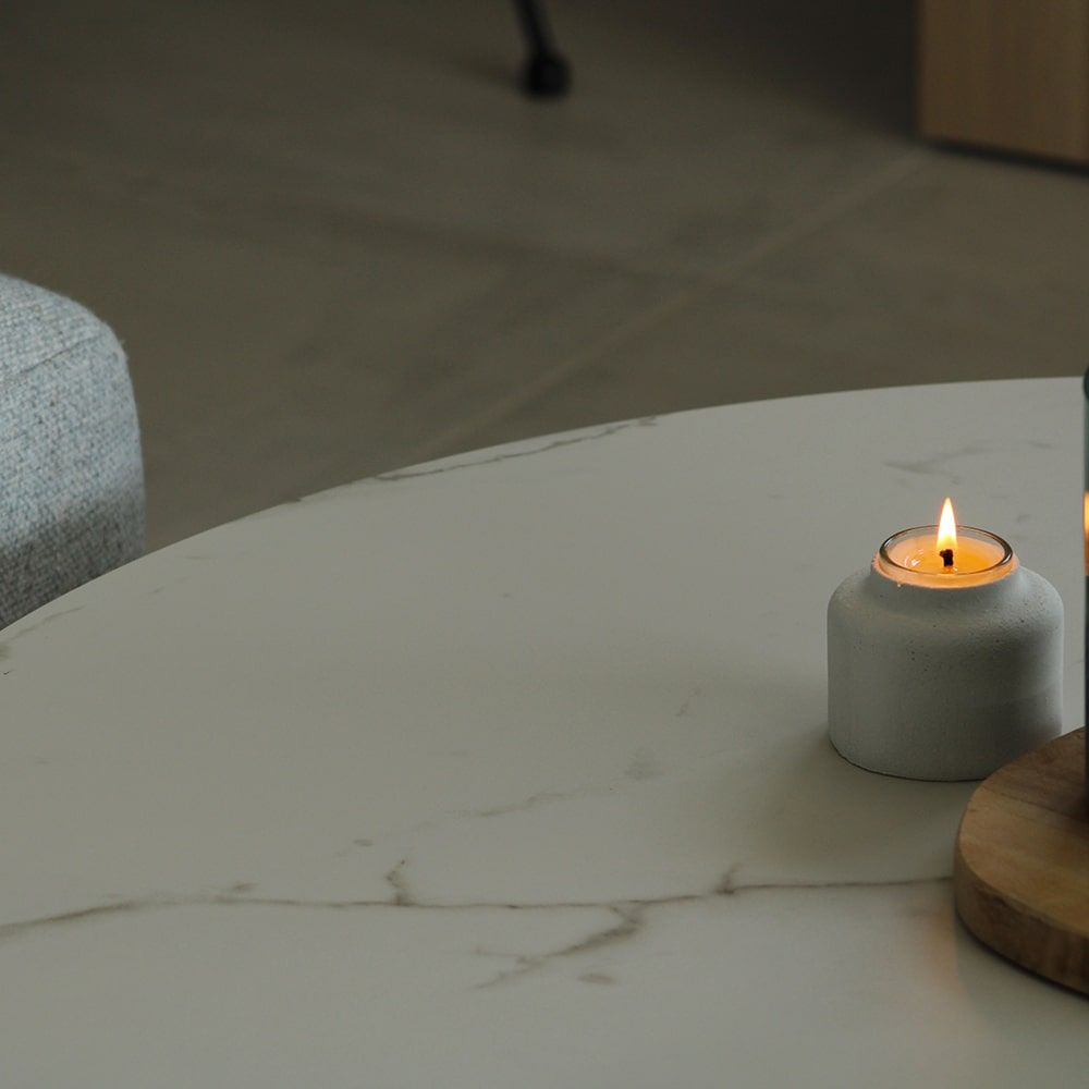 Objets design - Bougeoir bouteille en béton - AKARA