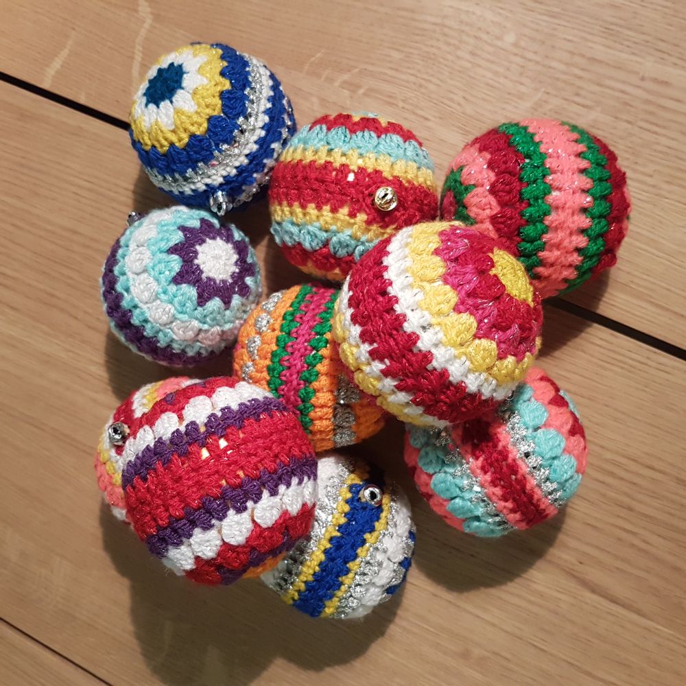 Guirlandes et boules de Noël - Boules de Noël - CRÉATIONS ANNIE CICATELLI