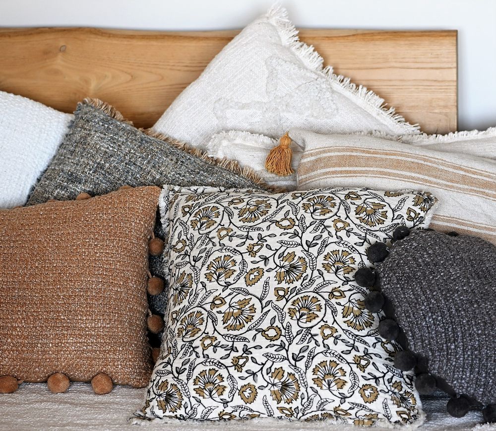 Fabric cushions - Handwoven cosy and boho cushions - MAISON LILO