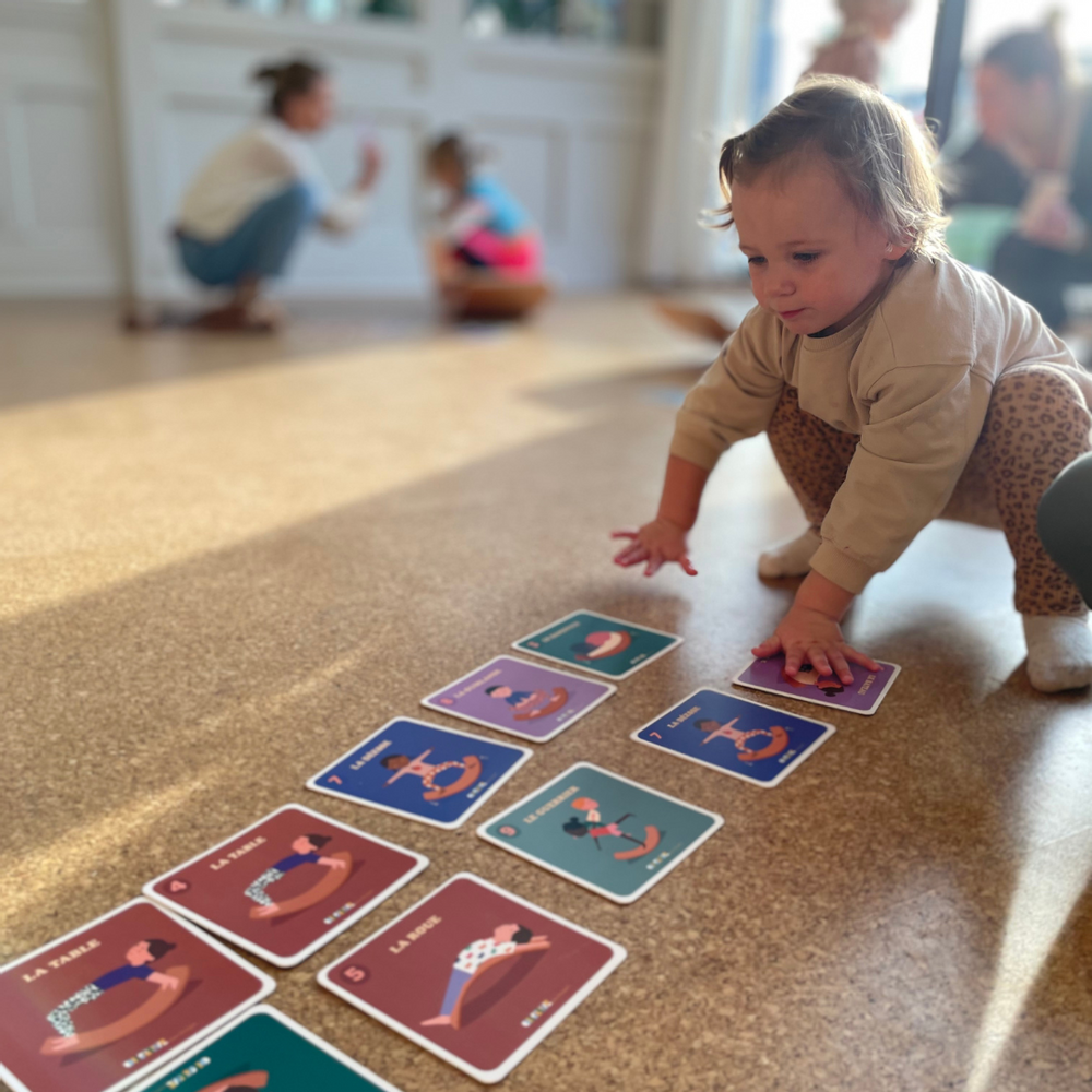 Toys - Balance Board + 10 Yoga Cards - OBSERVE MONTESSORI