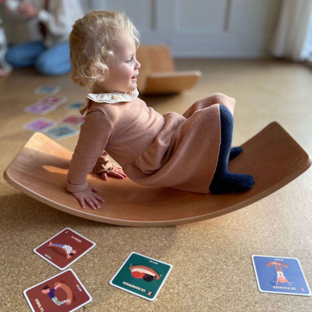 Toys - Balance Board + 10 Yoga Cards - OBSERVE MONTESSORI