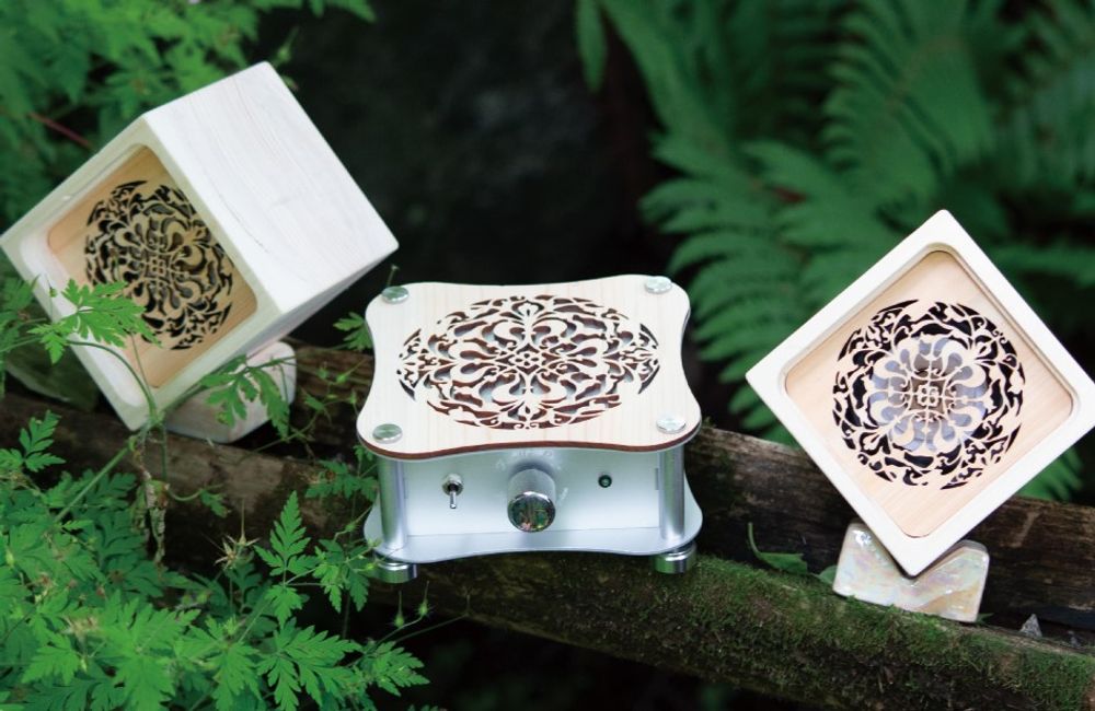 Speakers and radios - Flora - FAMILY LABO SOUND SYSTEM