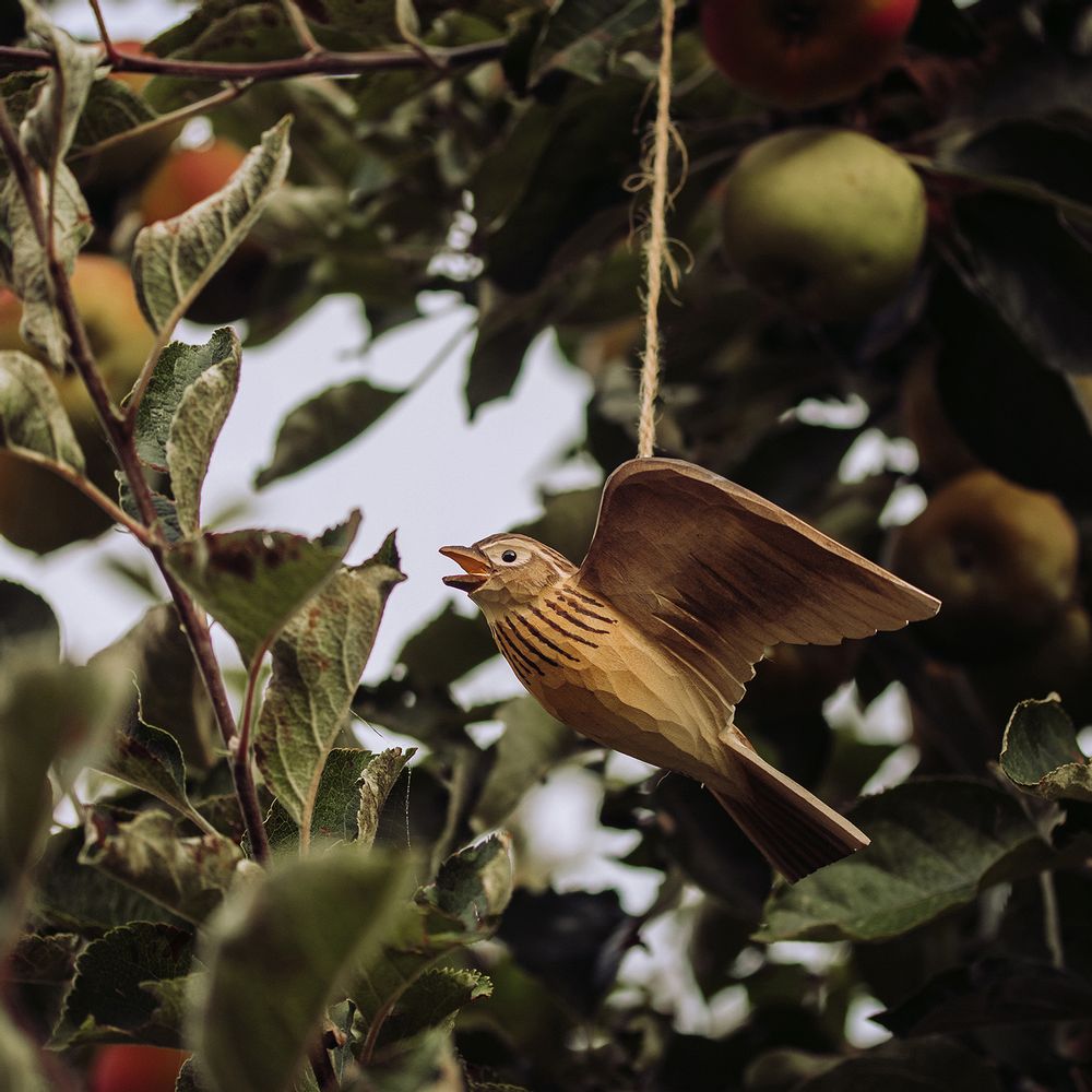 Objets de décoration - DecoBird Alouette des Champs Volant - WILDLIFE GARDEN