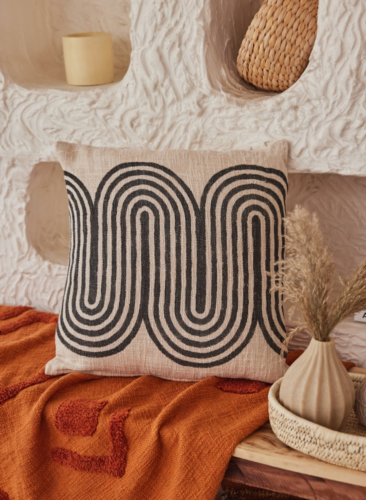 Couettes et oreillers - Coussin décoratif en forme de vagues, 18 x 18 pouces - CASA AMAROSA