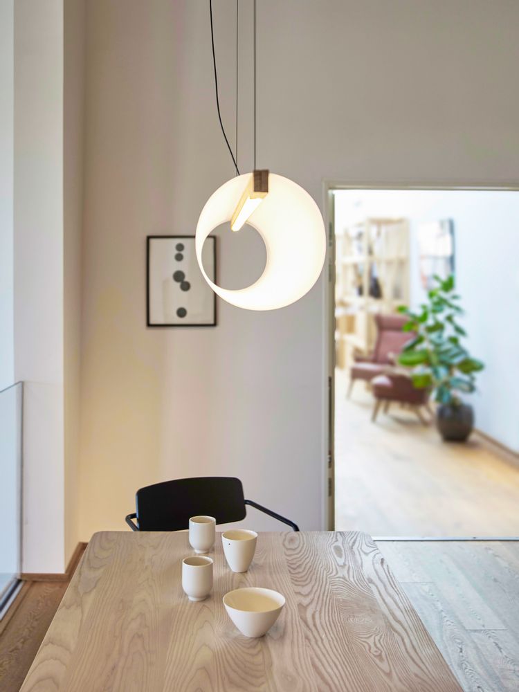 Ceiling lights - ENSO pendant natural oak - MOTARASU