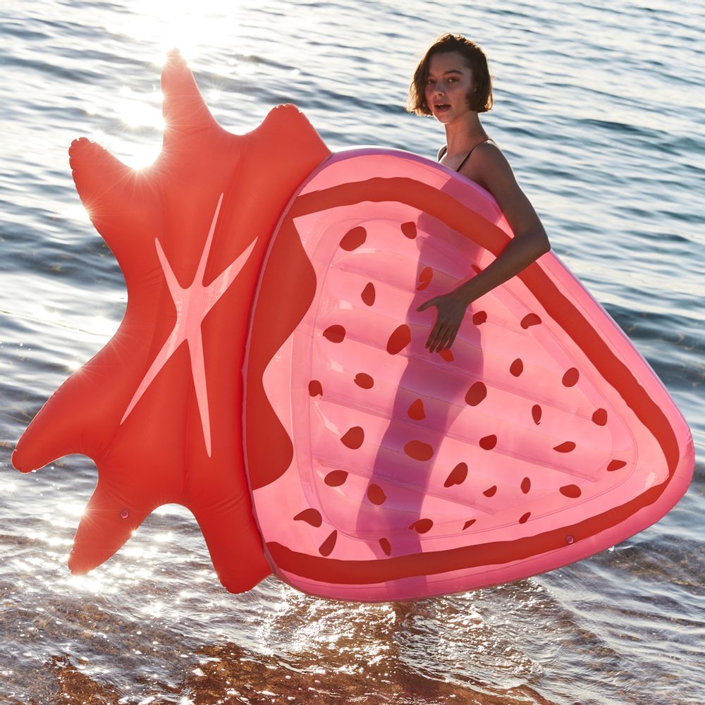 Outdoor decorative accessories - Luxe Lie-On Float Strawberry Pink Berry - SUNNYLIFE EUROPE LTD