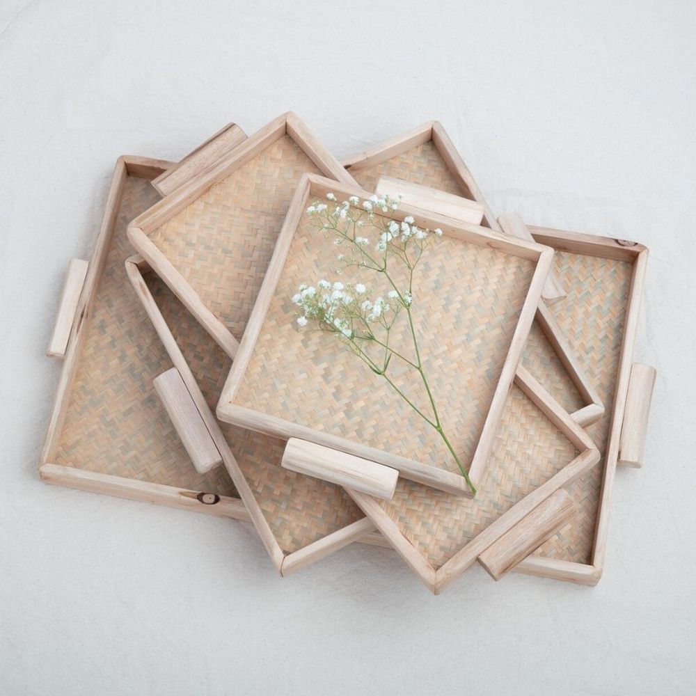 Plateaux - Plateaux en bois recyclé clair et jonc de mer tressé - BE HOME