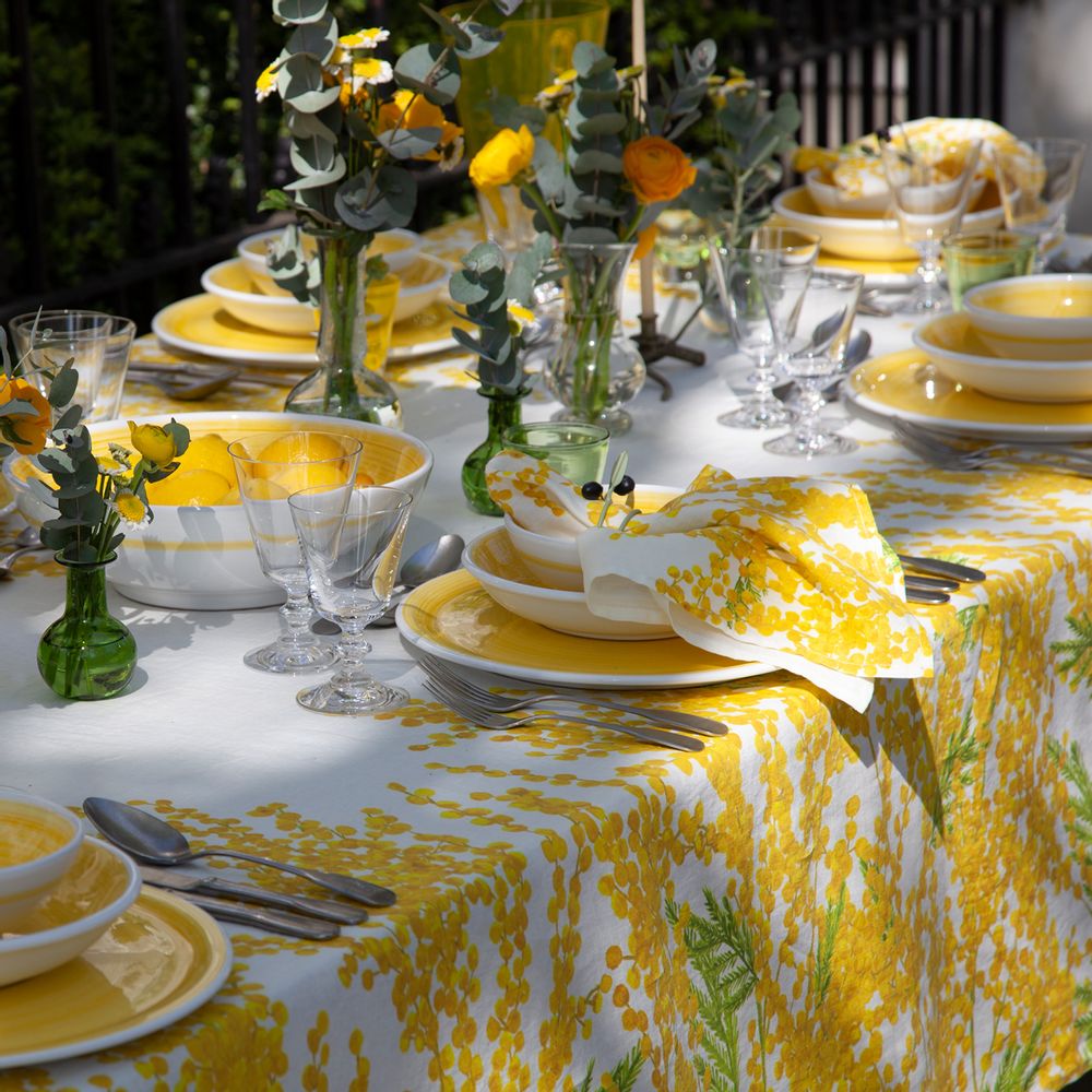 Table cloths - MIMOSA Linen Tablecloths & Napkins - SUMMERILL AND BISHOP