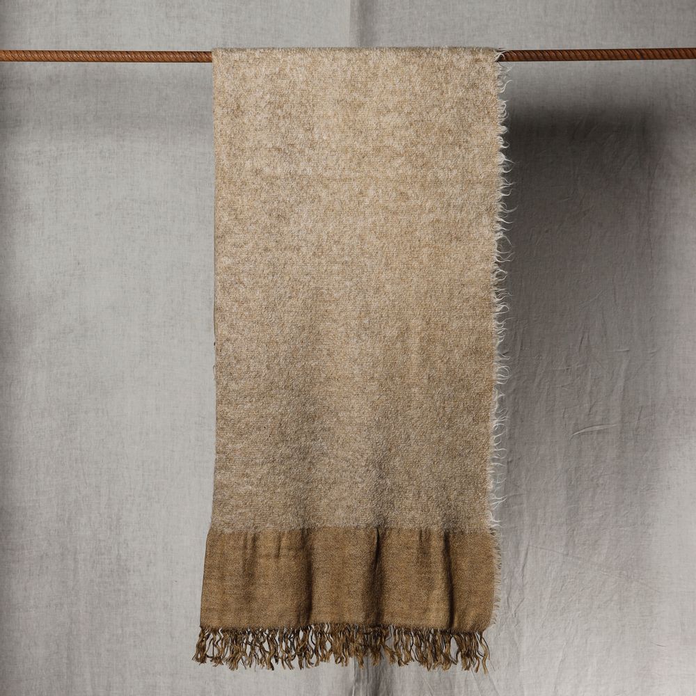 Throw blankets - ROVERE - THE HOUSE OF LYRIA