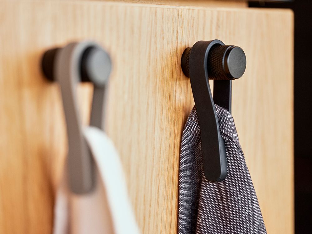 Towel racks - Magnetic towel holder with buckle, 9 cm, 2 pieces, white - ZONE DENMARK