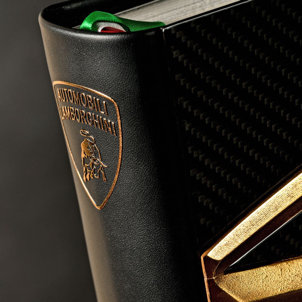 Customizable objects - DNA Lamborghini II Edition - The Official Book of Automobili Lamborghini - D'ORO COLLECTION SRLS