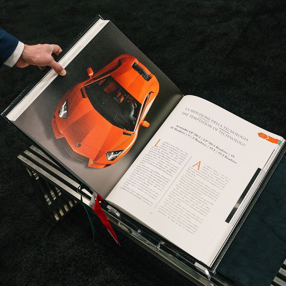 Customizable objects - DNA Lamborghini II Edition - The Official Book of Automobili Lamborghini - D'ORO COLLECTION SRLS