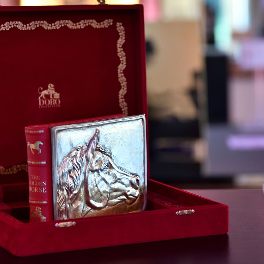 Objets de décoration - The Golden Horse Jewel Edition - Un joyau de photographie et de reliure - D'ORO COLLECTION SRLS